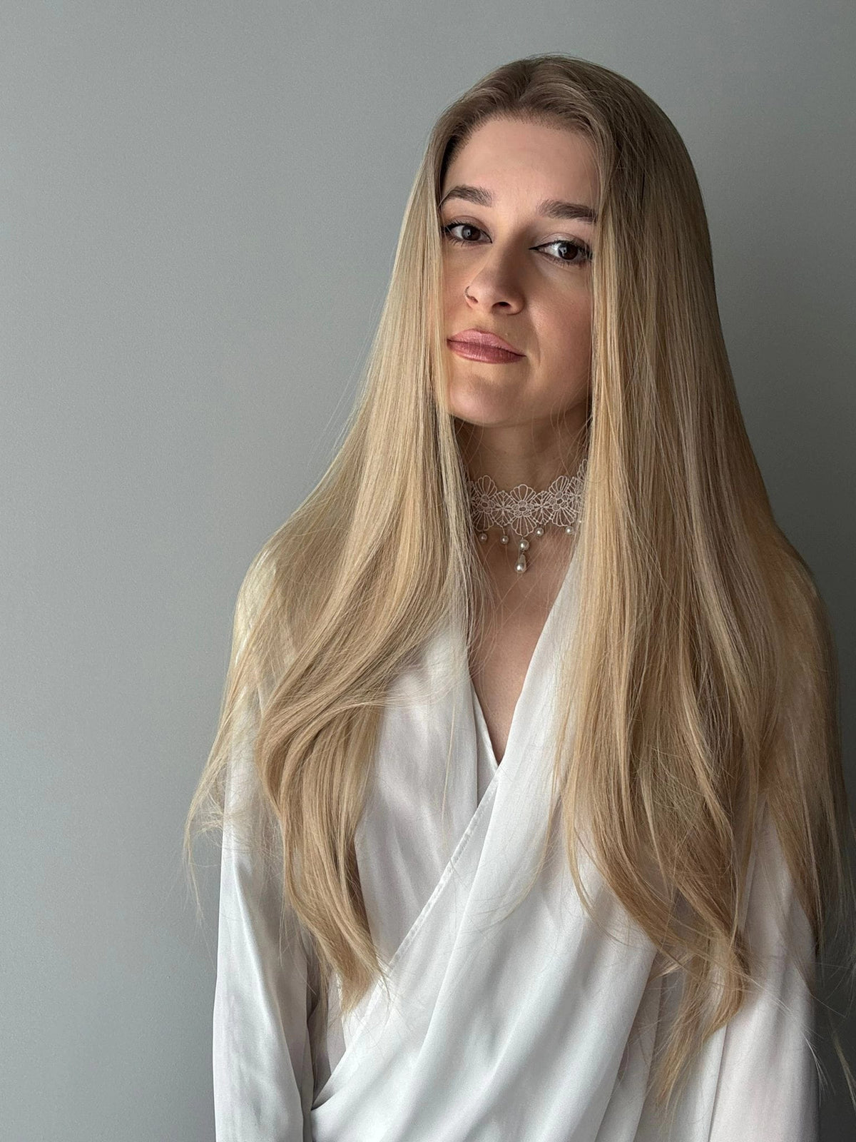 "Amalia" synthetic hair wig