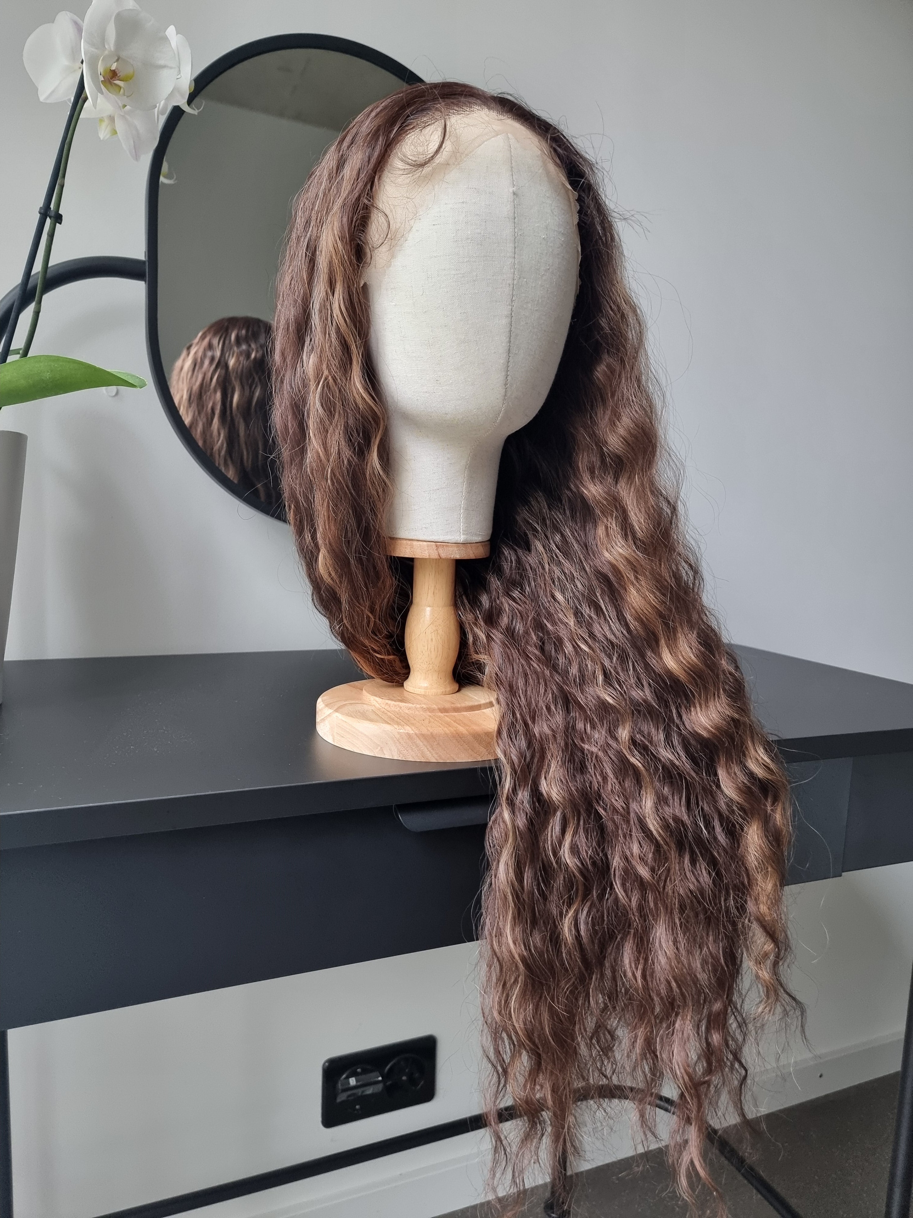 "Eva" synthetic hair wig