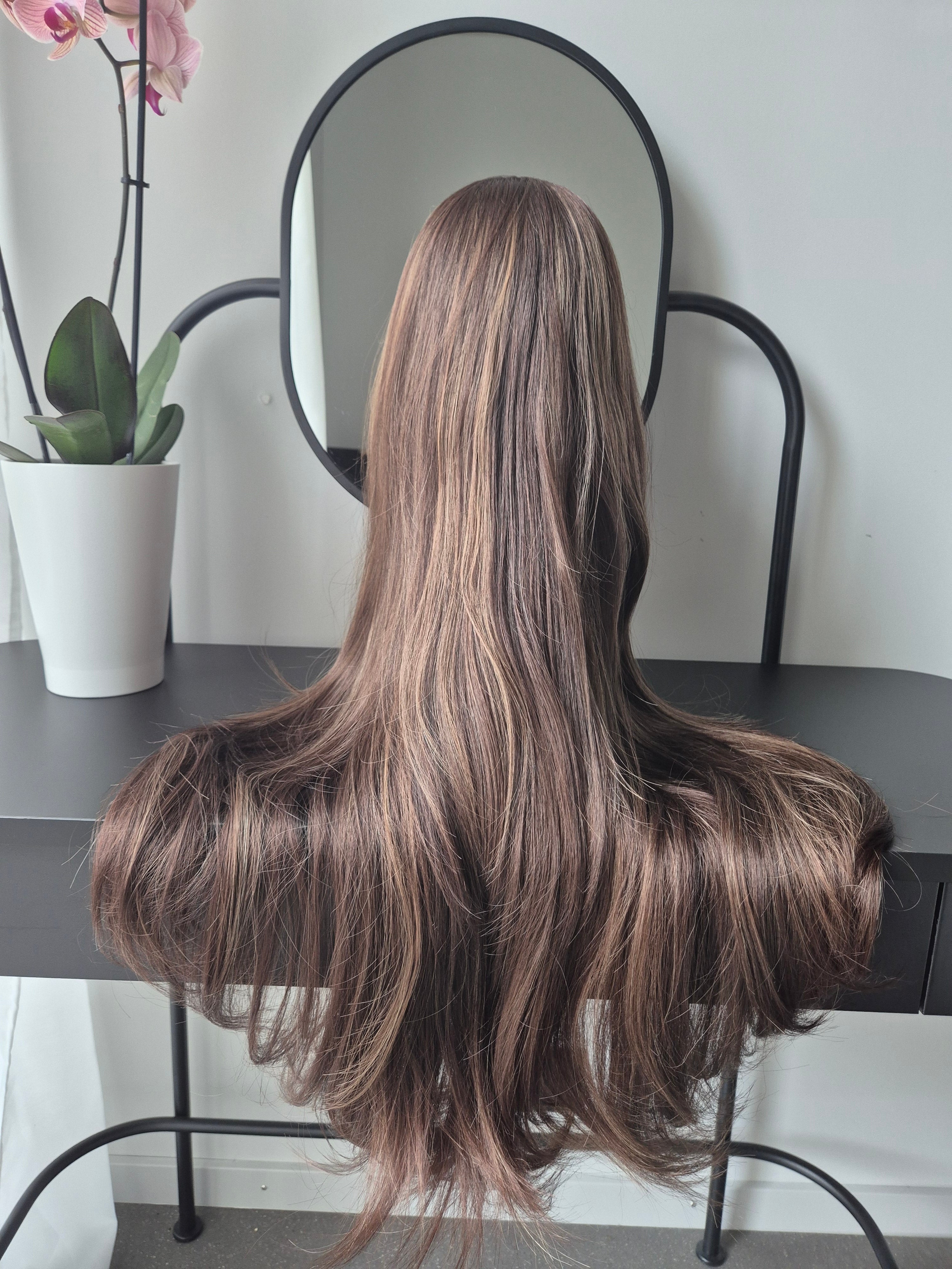 "Maya" synthetic hair wig