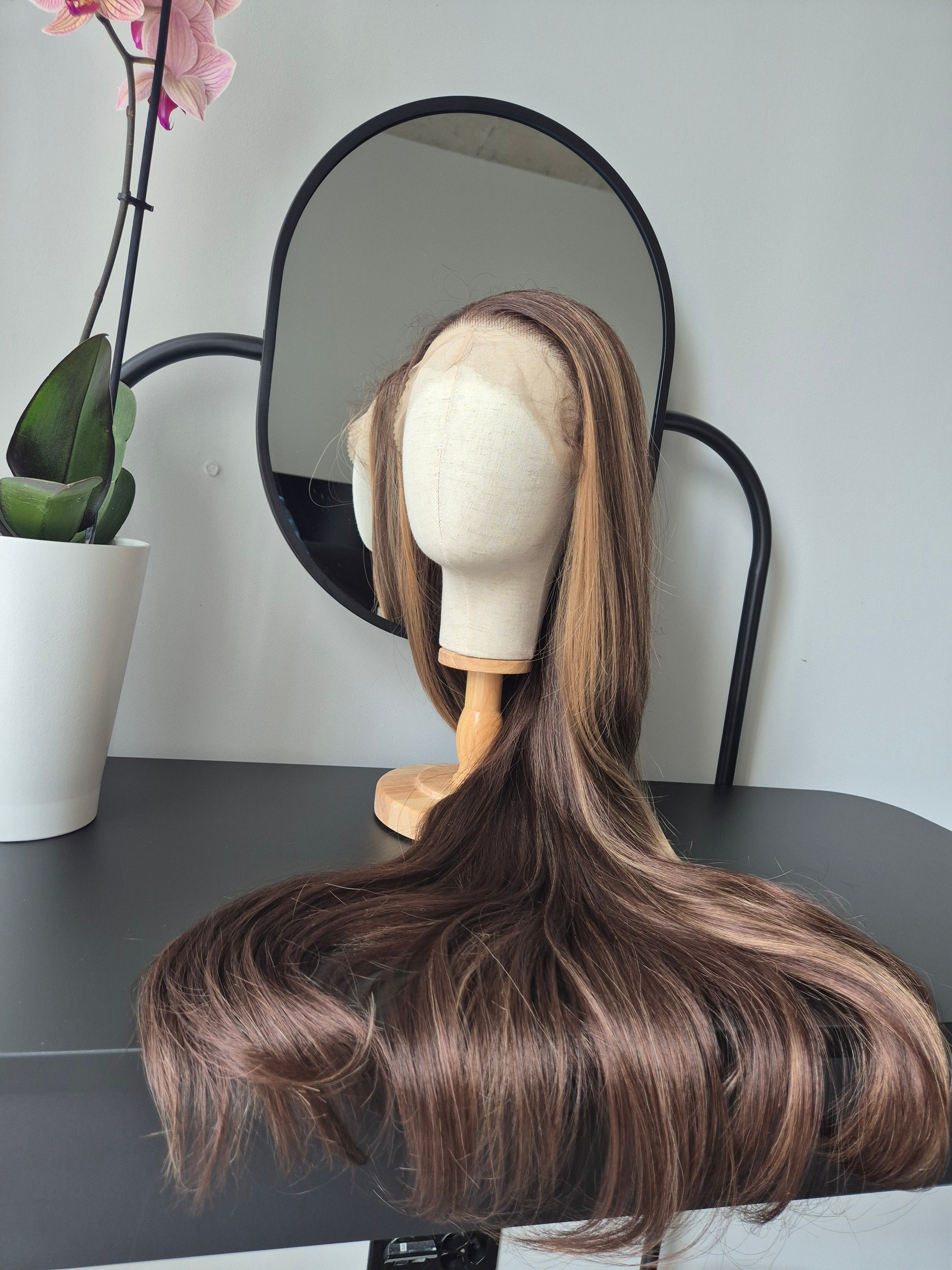 "Maya" synthetic hair wig
