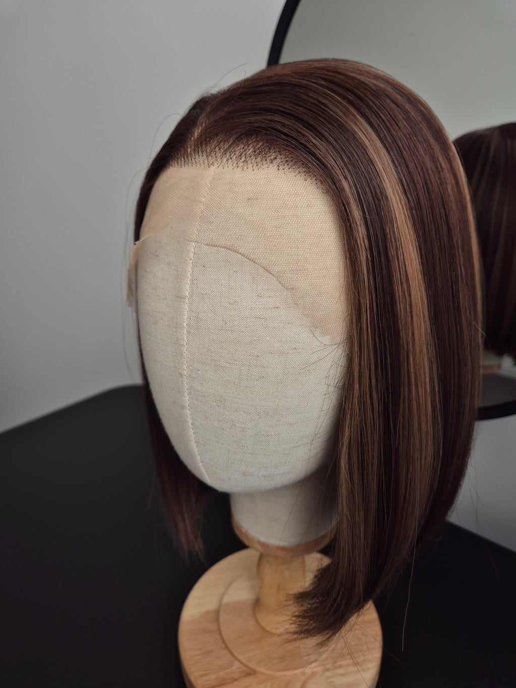 "Roxy" synthetic hair wig