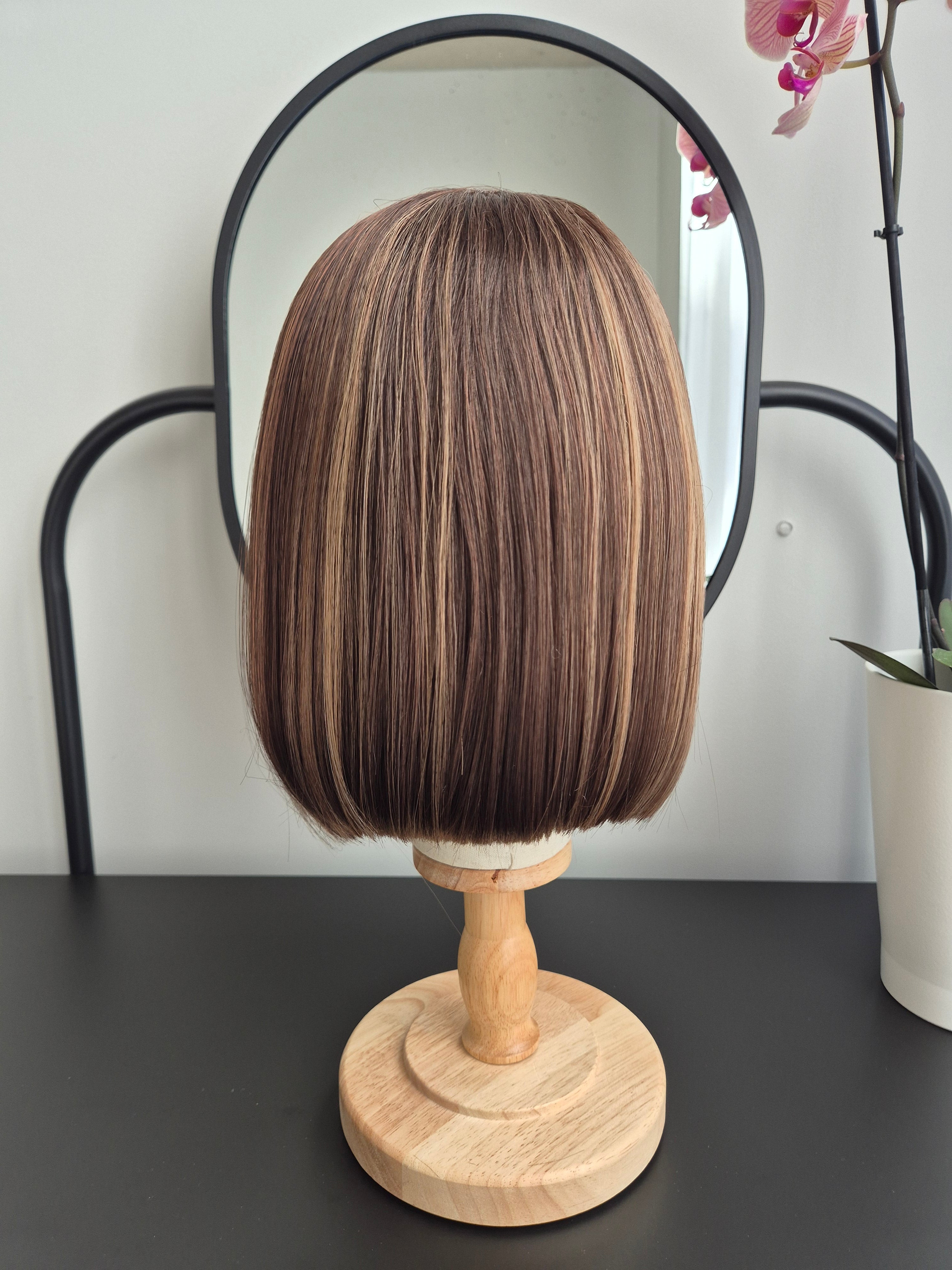"Roxy" synthetic hair wig