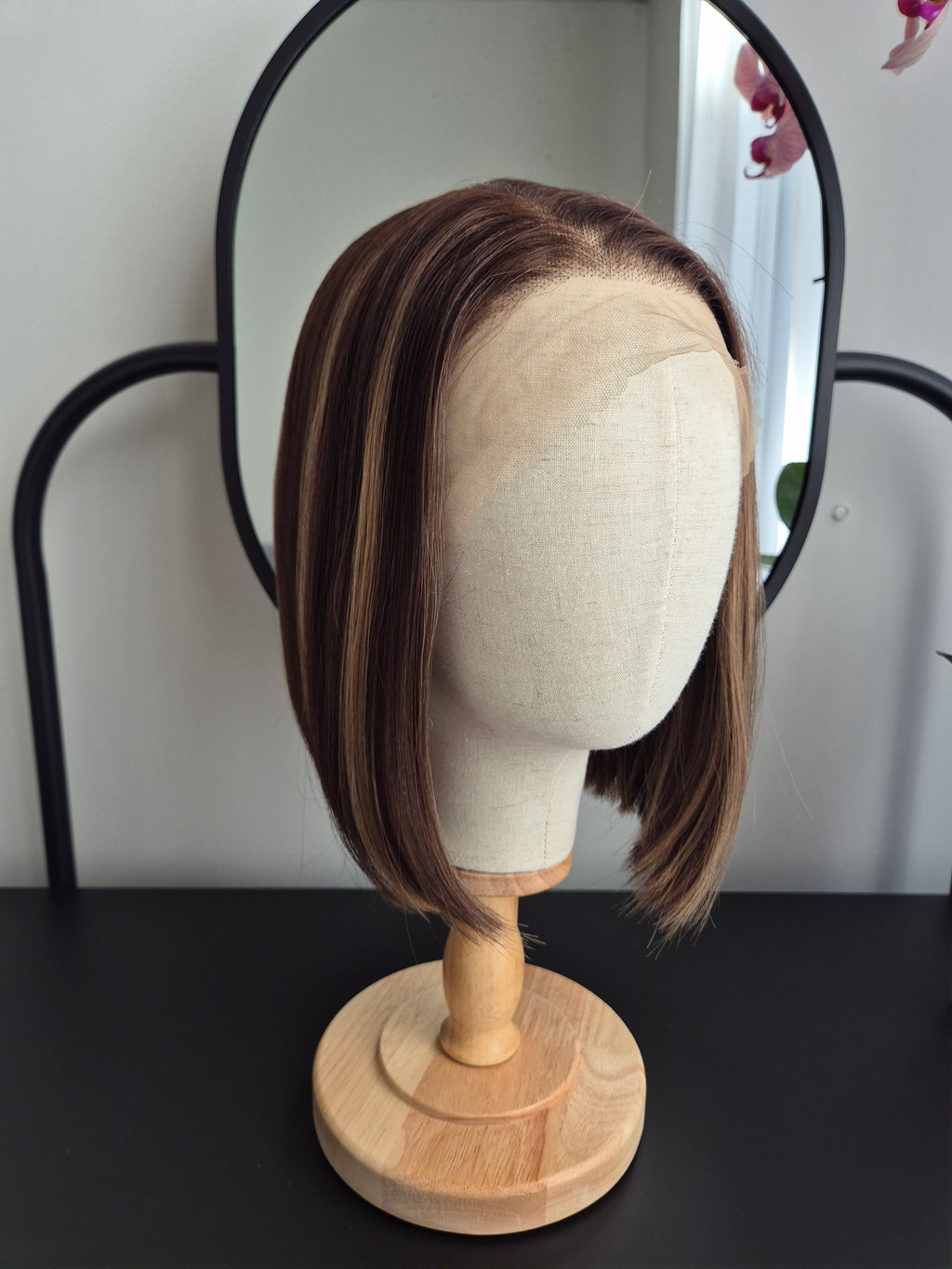 "Roxy" synthetic hair wig