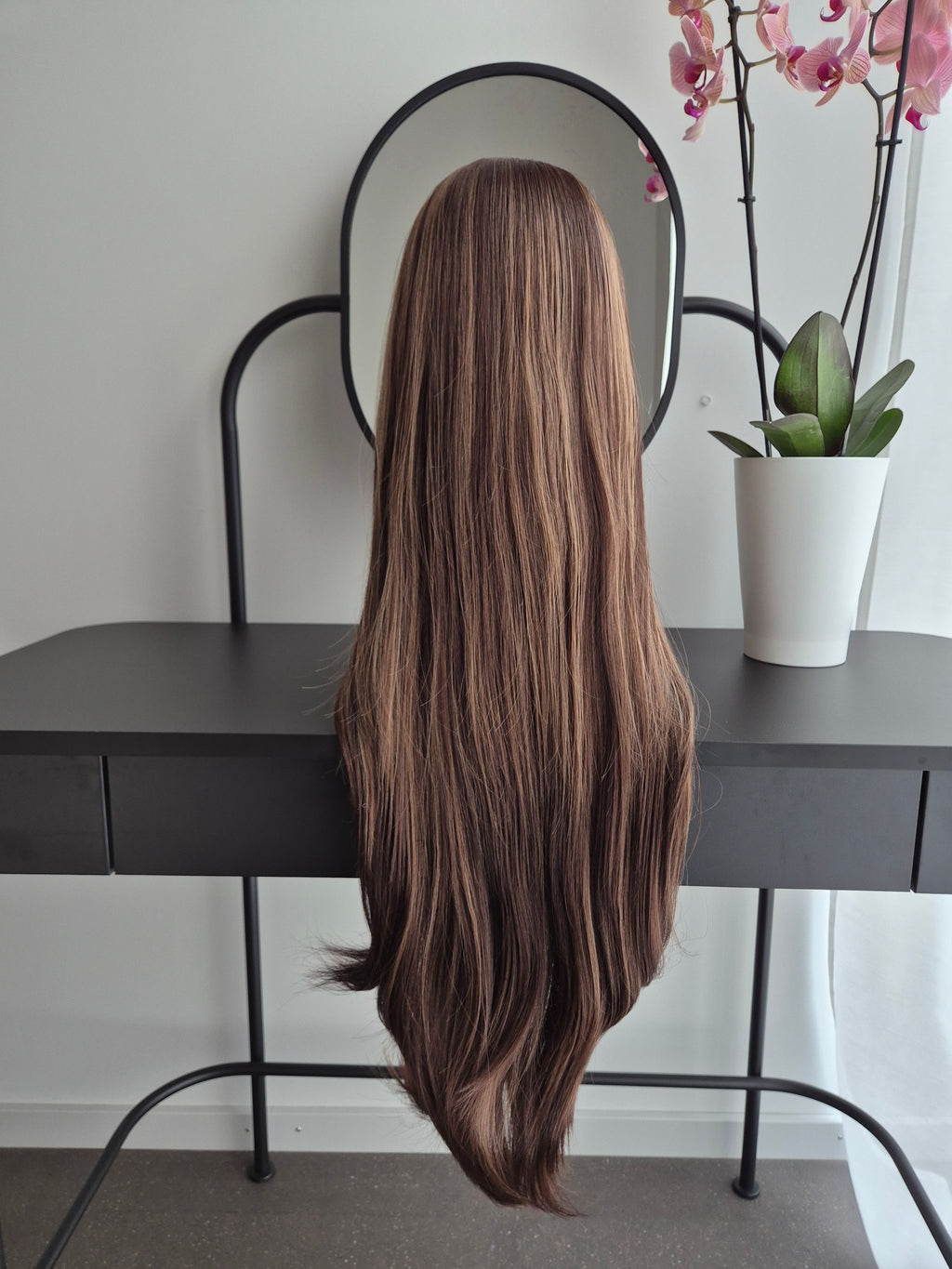 "Maya" synthetic hair wig
