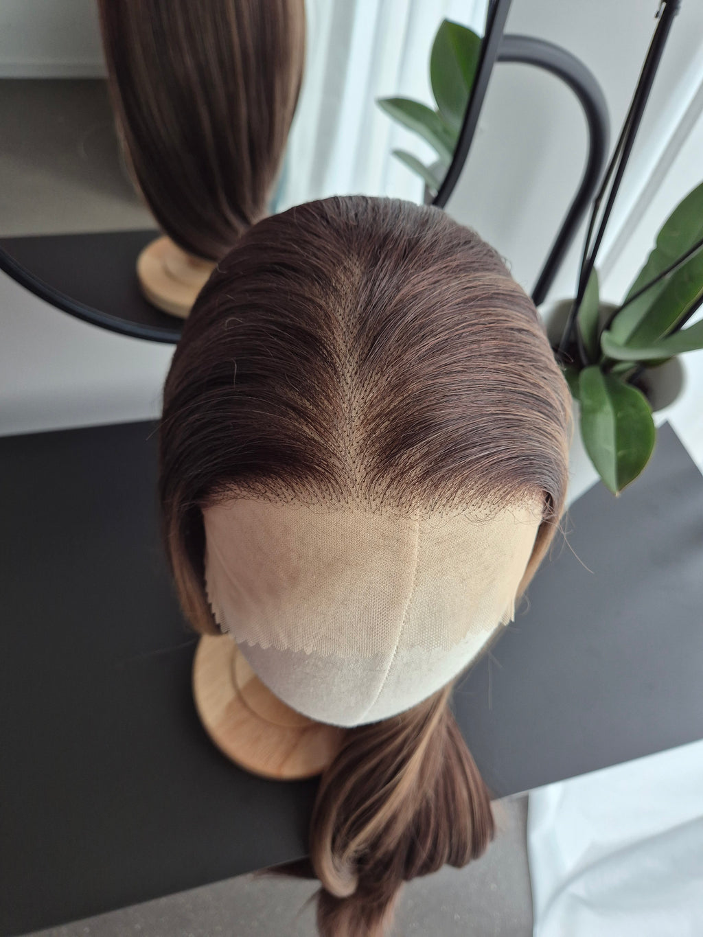 "Maya" synthetic hair wig