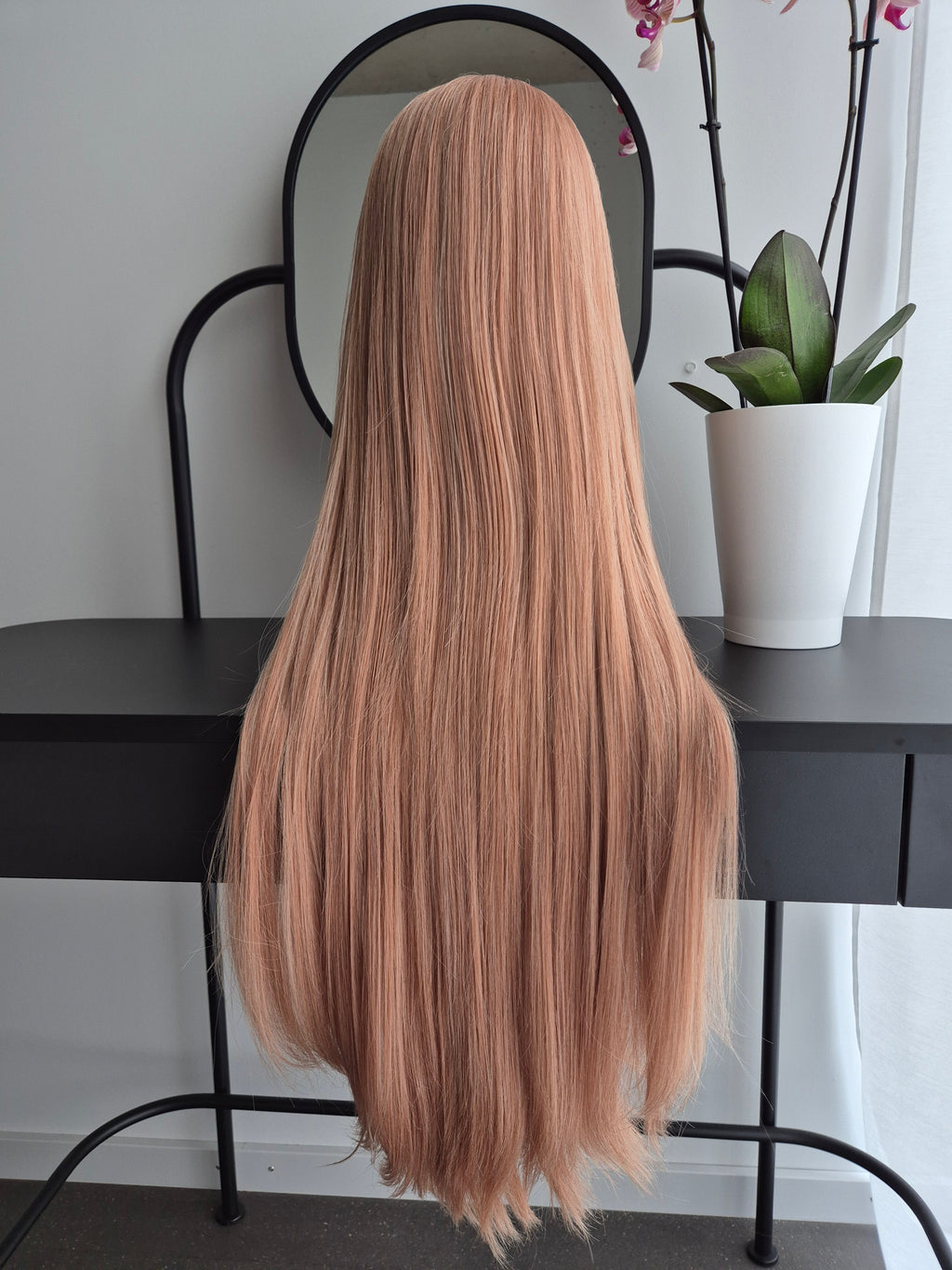 "Lena" synthetic hair wig