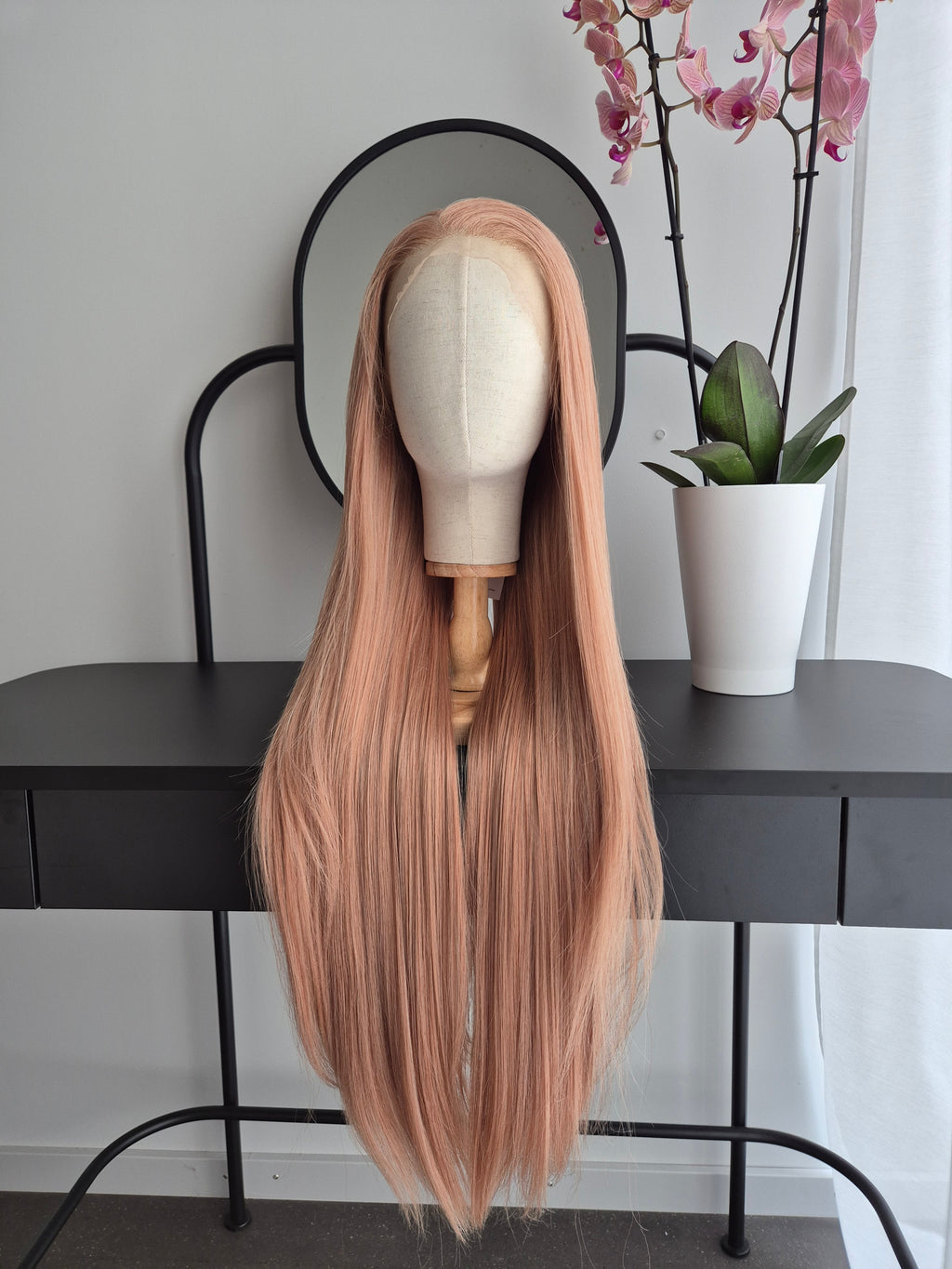 "Lena" synthetic hair wig