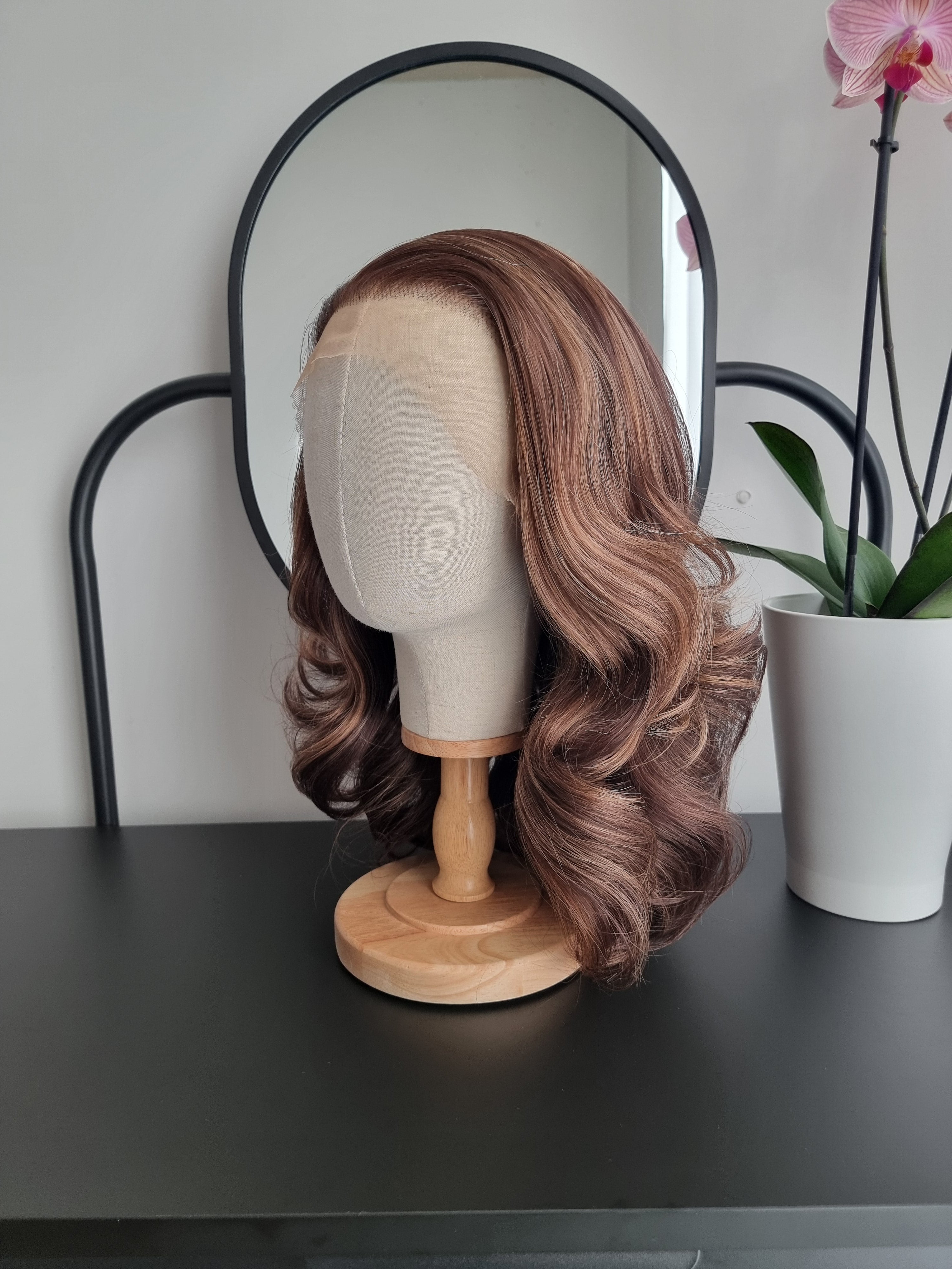 "Ilana" synthetic Hair Wig