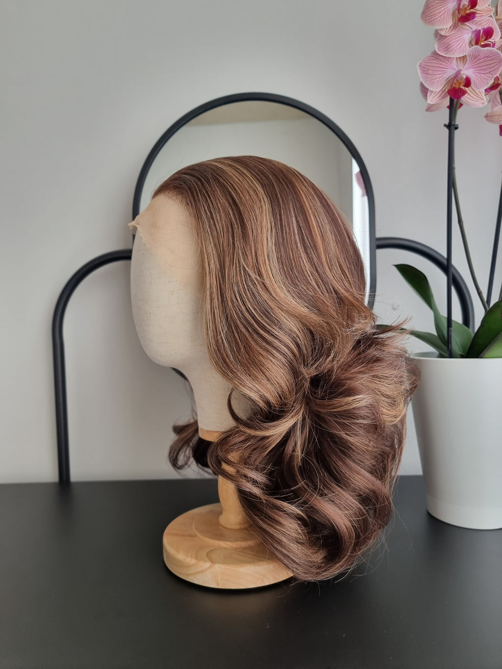 "Ilana" synthetic Hair Wig