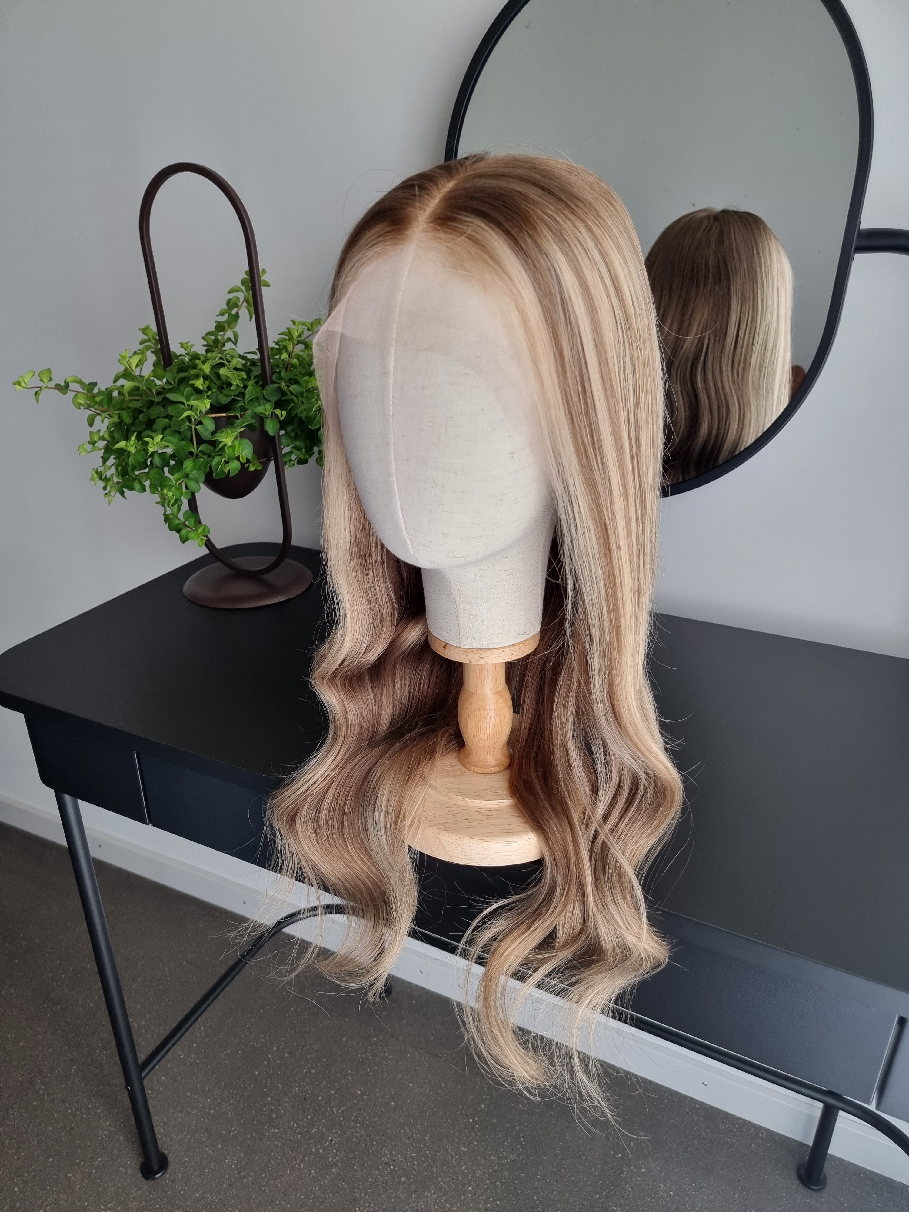 Remy Human Hair Wig (size M)— Platinum Collection
