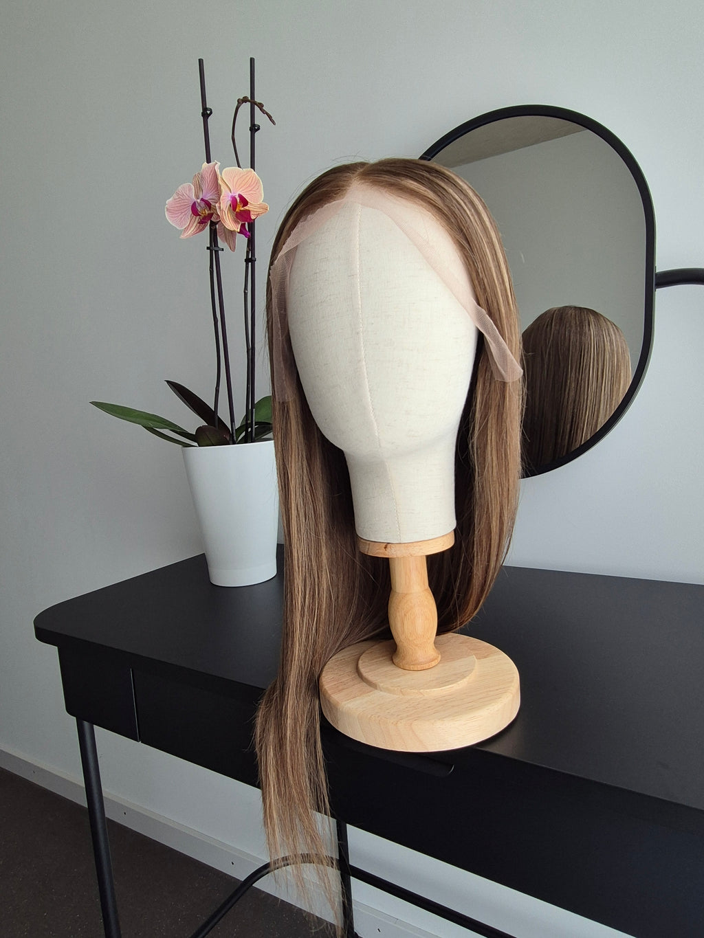 Remy Human Hair Wig (size M)— Platinum Collection