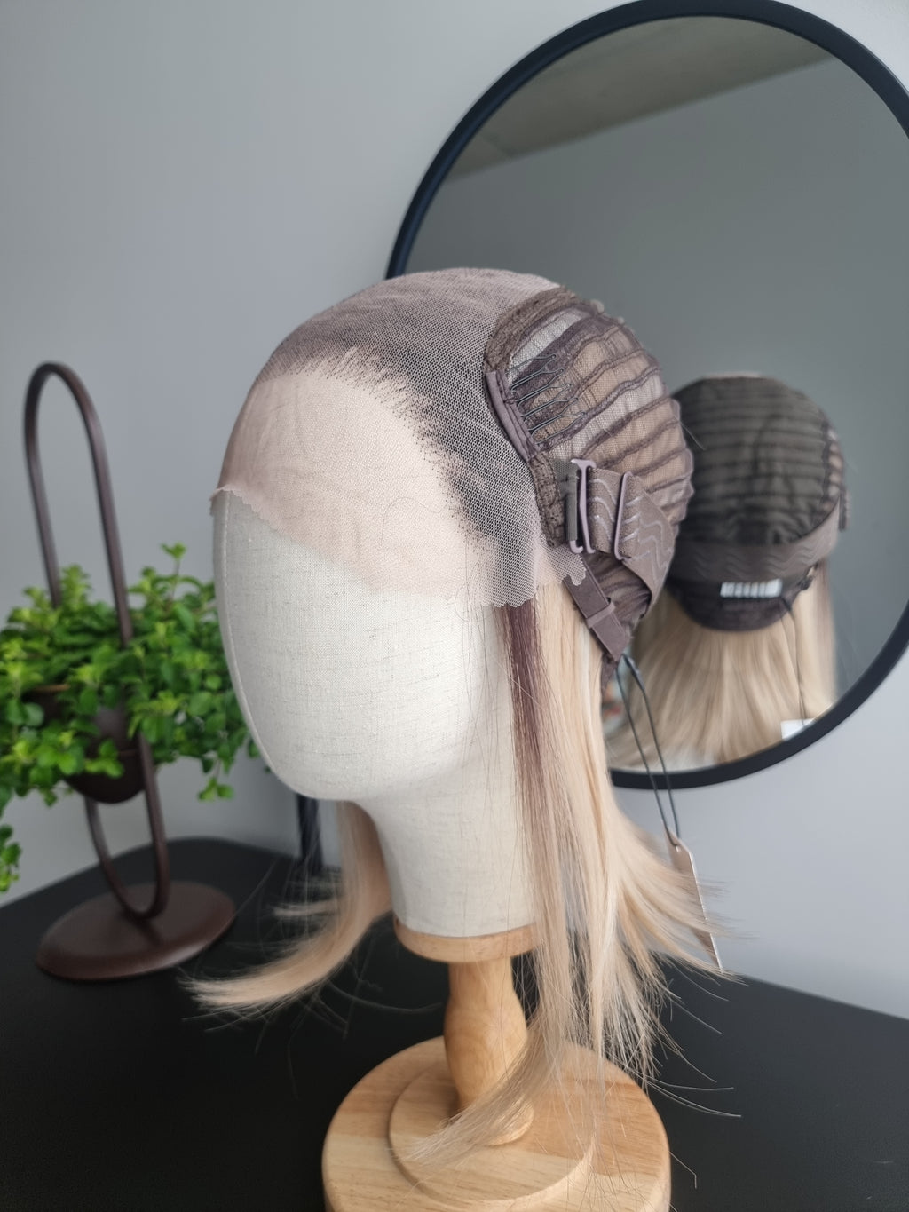 "Chloe" synthetic hair wig
