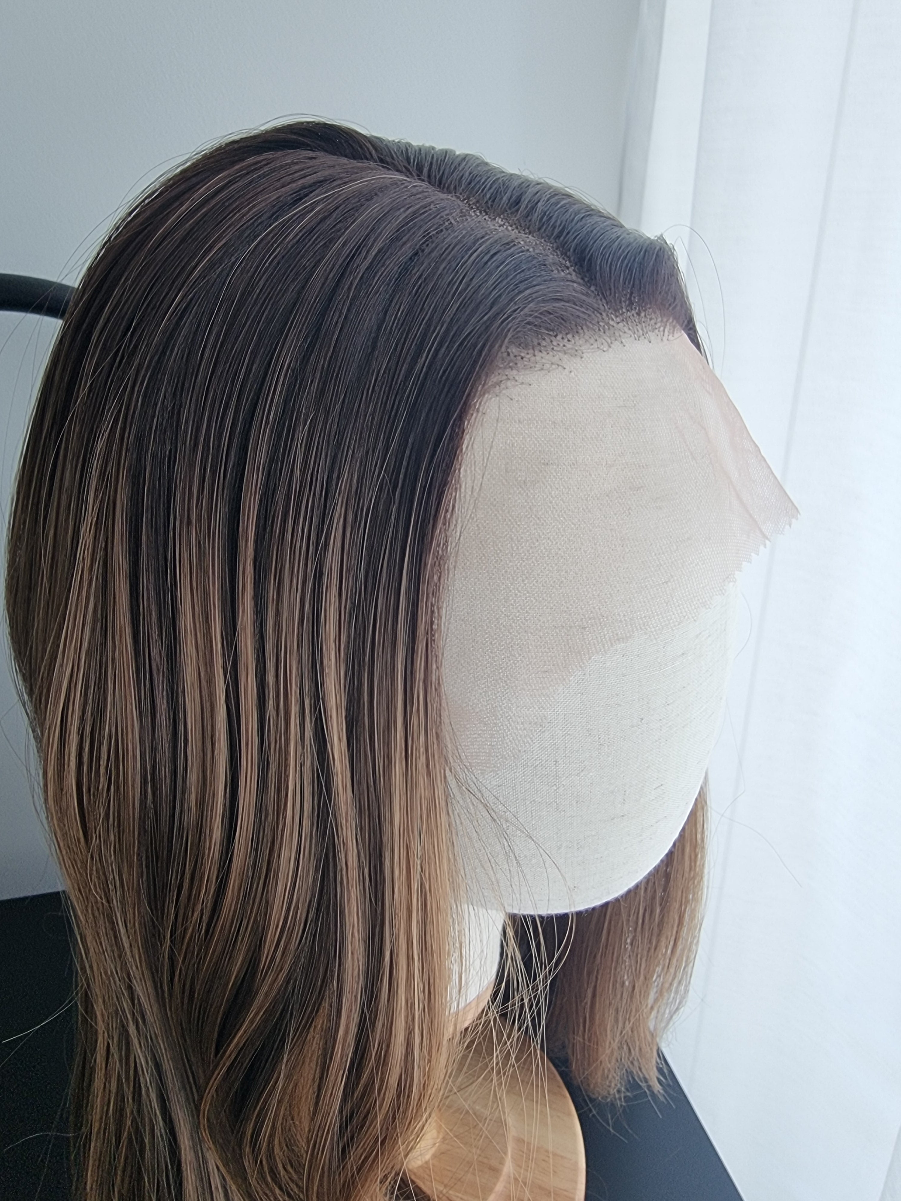 "Unei" synthetic hair wig