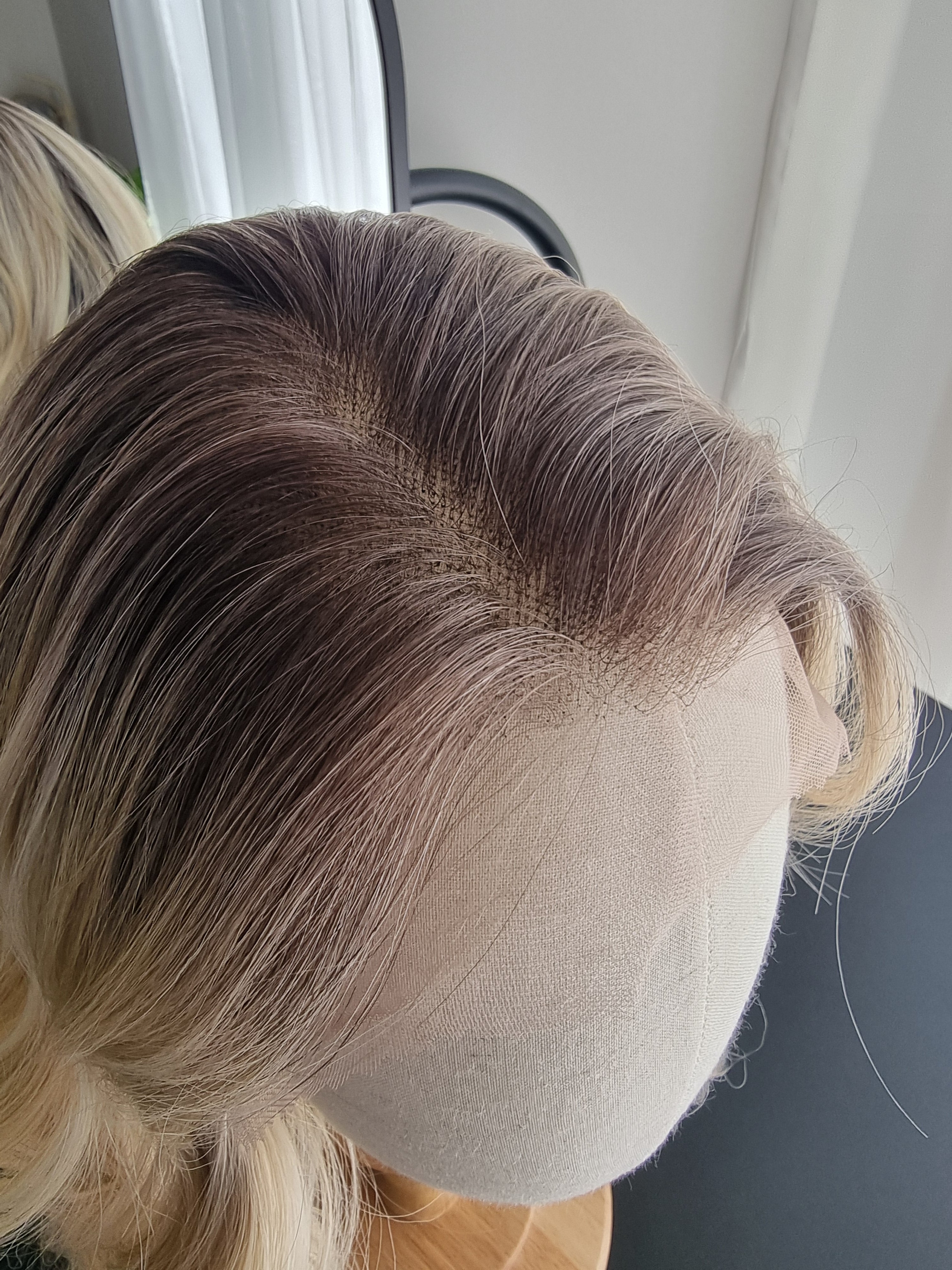 "Victoria" synthetic hair wig