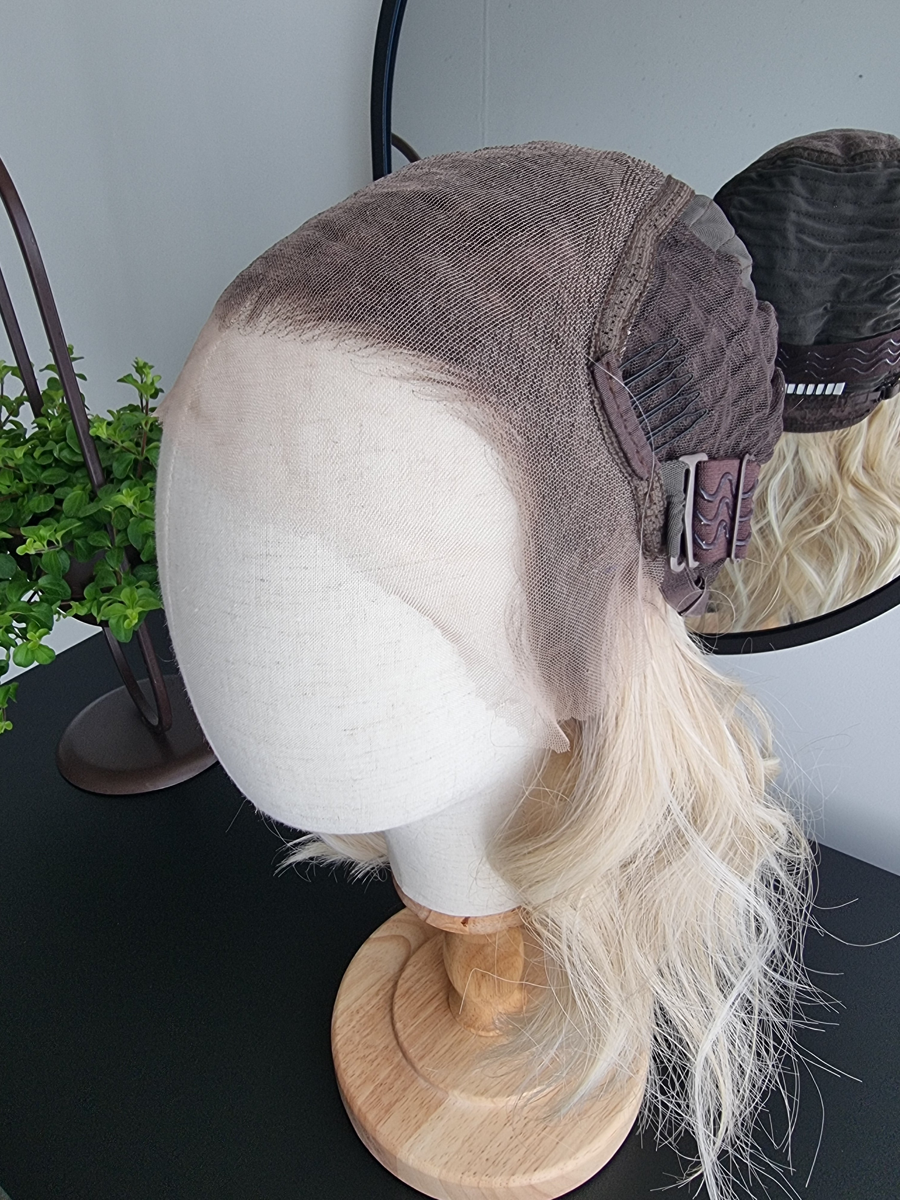 "Victoria" synthetic hair wig