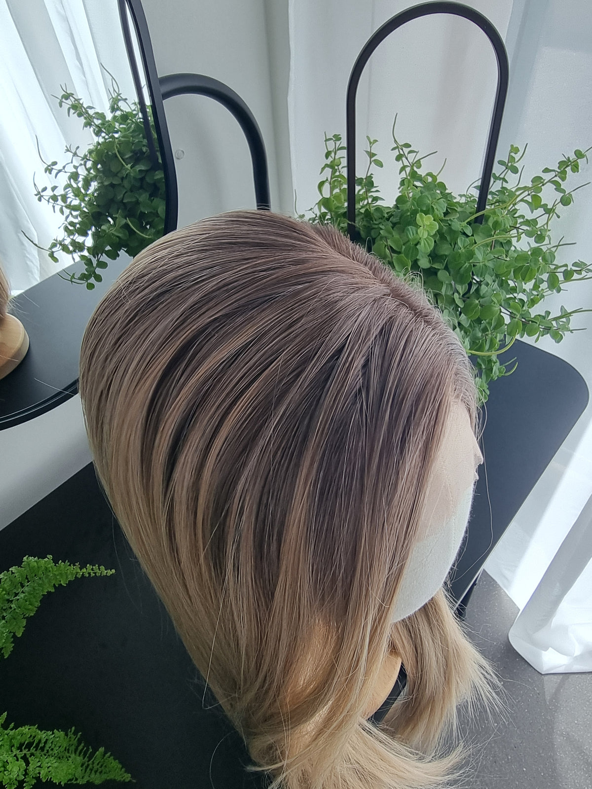 "Amalia" synthetic hair wig