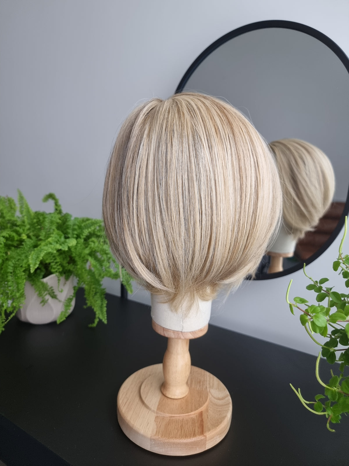 "Sam" monofilament wig, side part