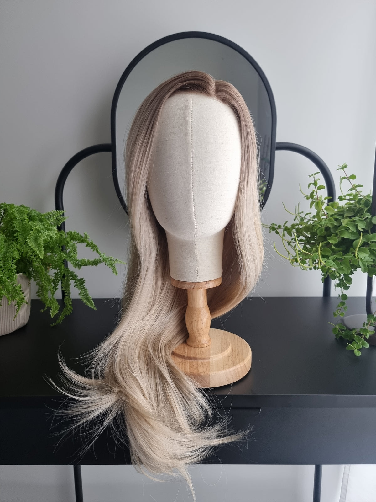 "Evelin" monofilament wig, side part